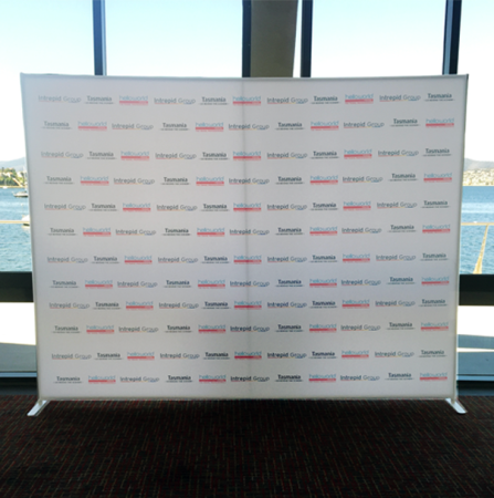 Freestanding Seamless Fabric